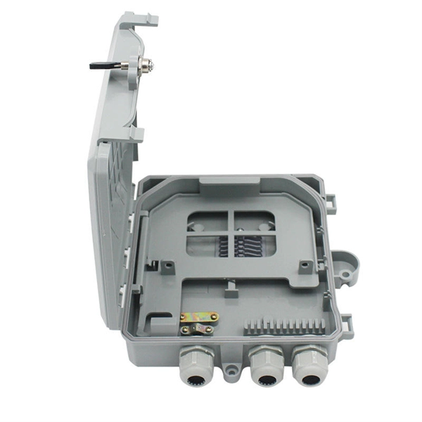 Live wire in home electrical distribution box