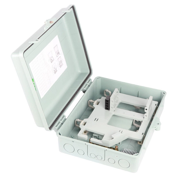 Detecting optical cable breakage point OTDR
