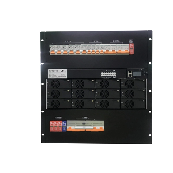 Distribution cabinet main busbar separation