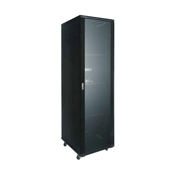 Outdoor cabinet battery installation