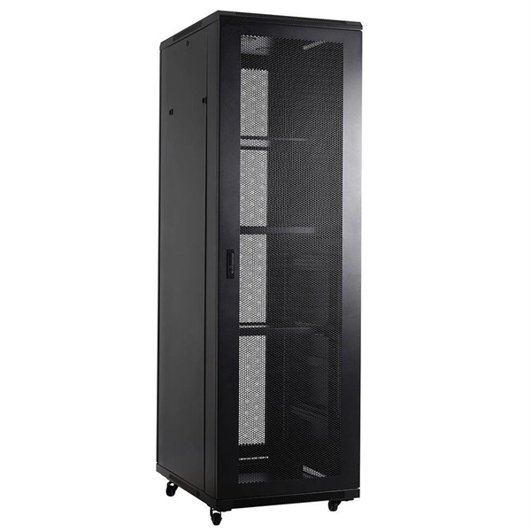 How to build a network cabinet patch panel