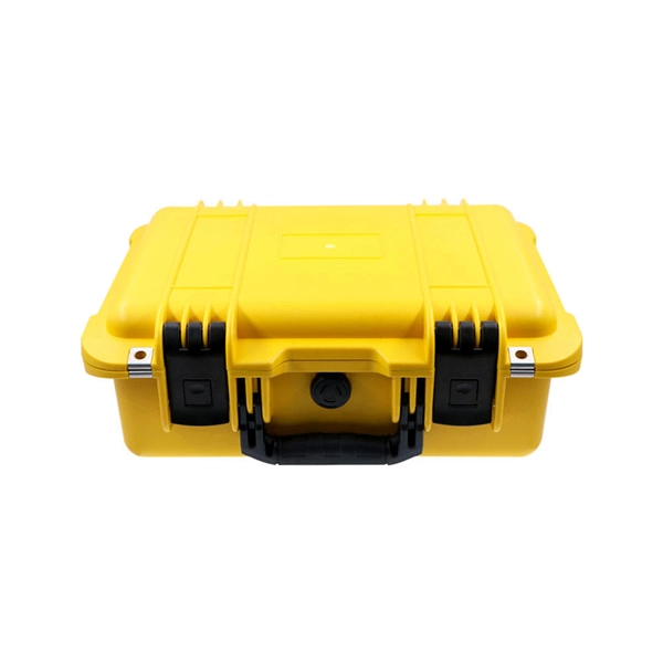 Does a low-voltage distribution box need to be grounded 
