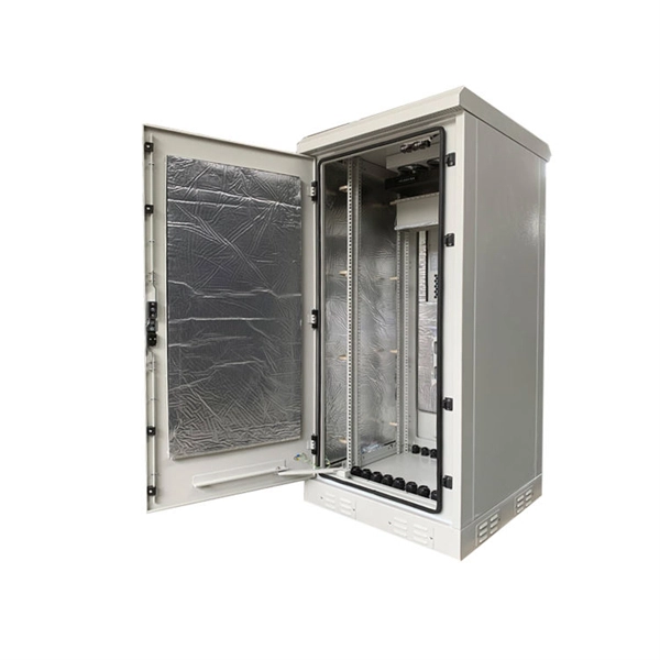 Substation cable connection to distribution box